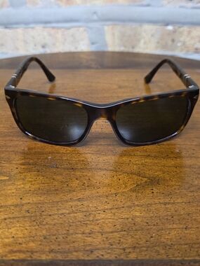 Men's Persol 3048-S  58mm lens width, 19mm bridge EUC!!